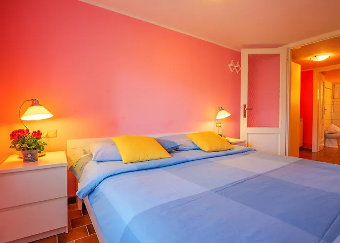 Bellavista A Garten Mit Pool *