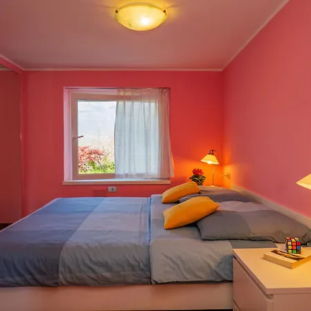 Bellavista A Garten Mit Pool Colico