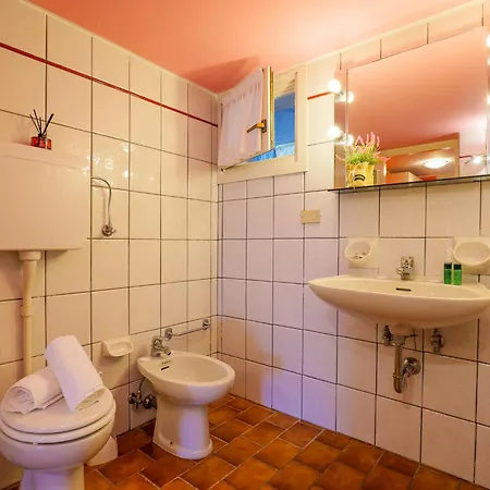 Bellavista A Garten Mit Pool